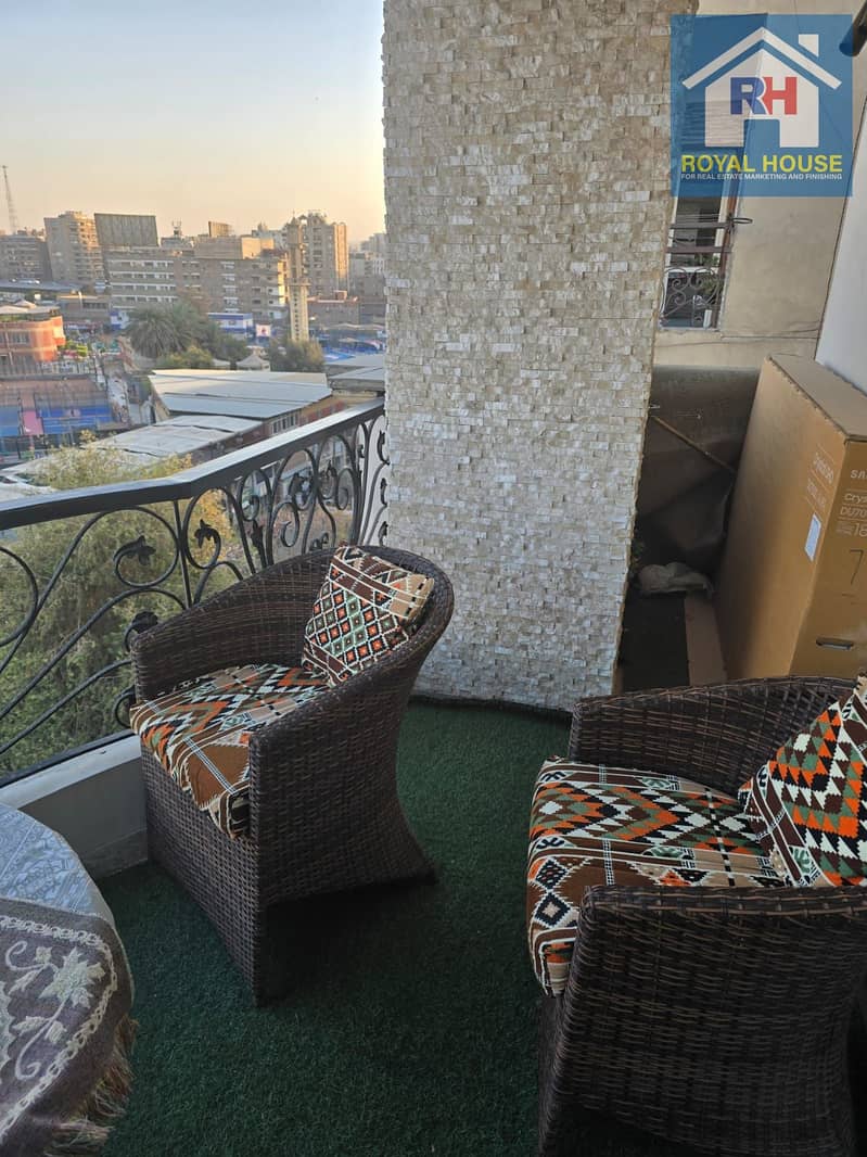 12 625adafd-088a-4e3a-8108-faebc11671b7. jpg