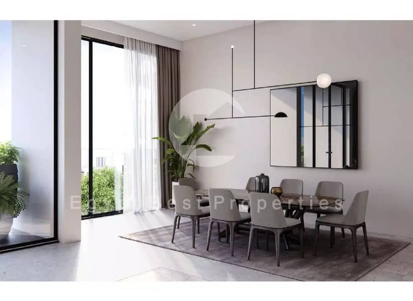 3 4695271-4febfo. jpg