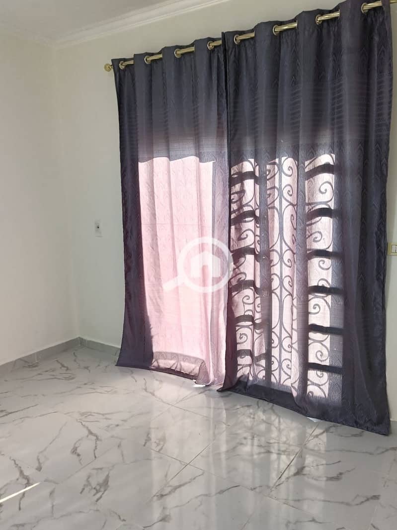 7b0fbcfb-fbb6-45b3-b52b-7a629d277935. jpg