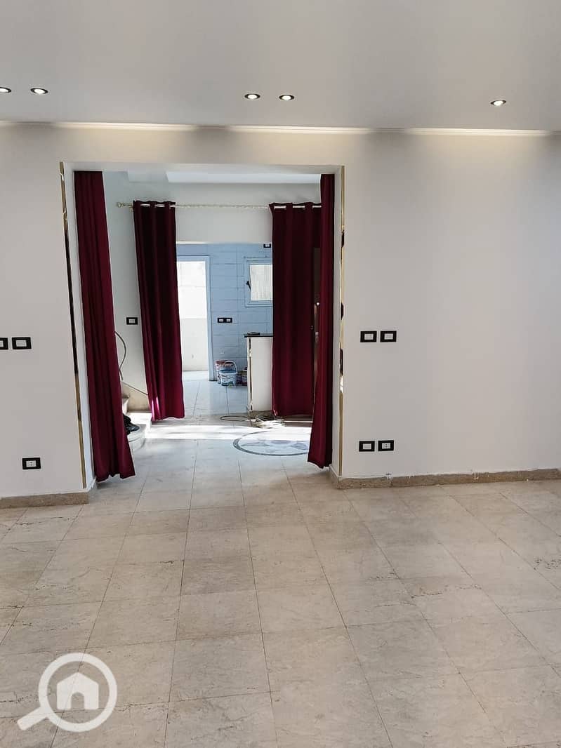 4 047c9c17-ea89-4fa7-ba5e-b481c6febb8e. jpg