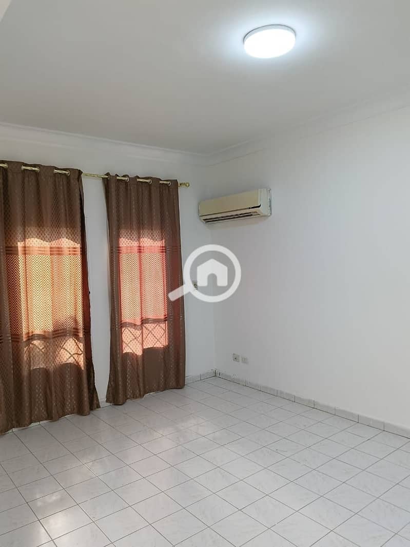 6 6fcc5580-8bb6-42fc-a77a-7536554fea24. jpg