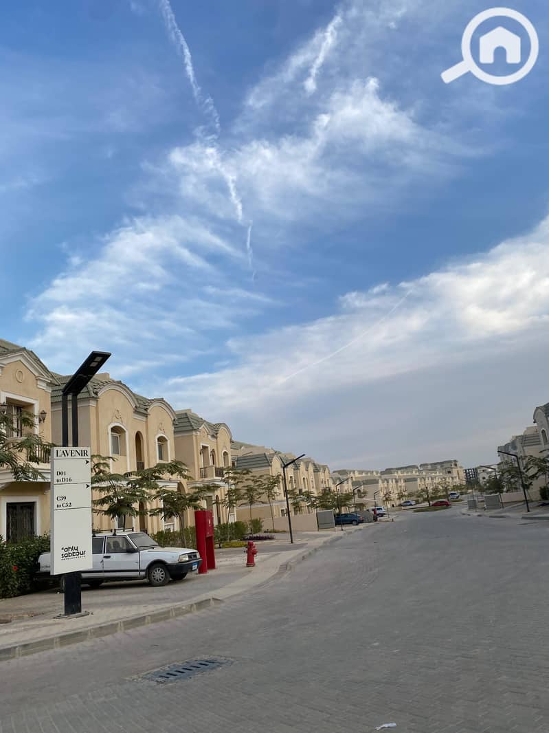 8 a32443e0-ffa7-4d7f-9d02-fd8faf0578e1. jpg