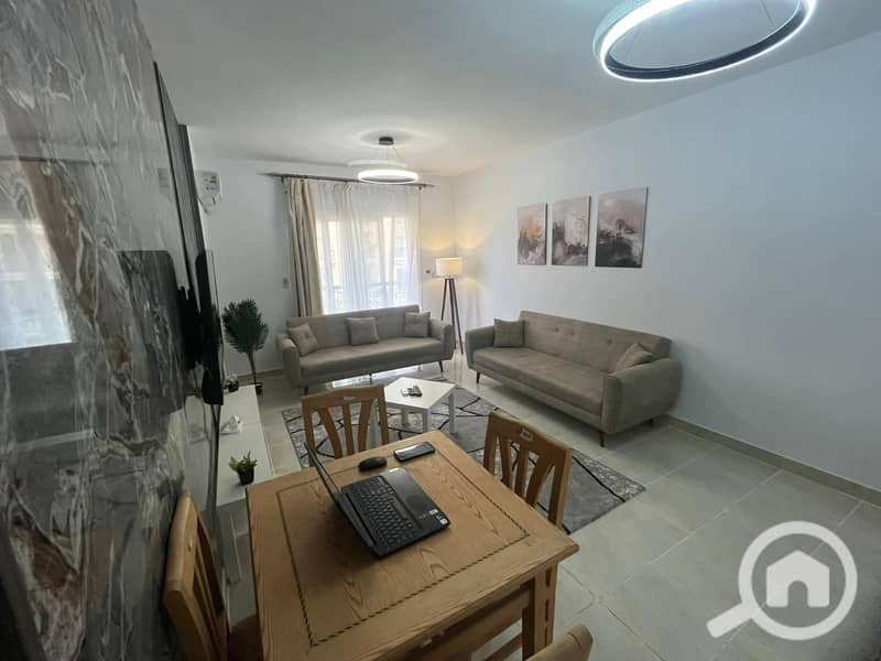 2 7893a1ae-420f-4500-b653-43ec3c7534a0. jpeg