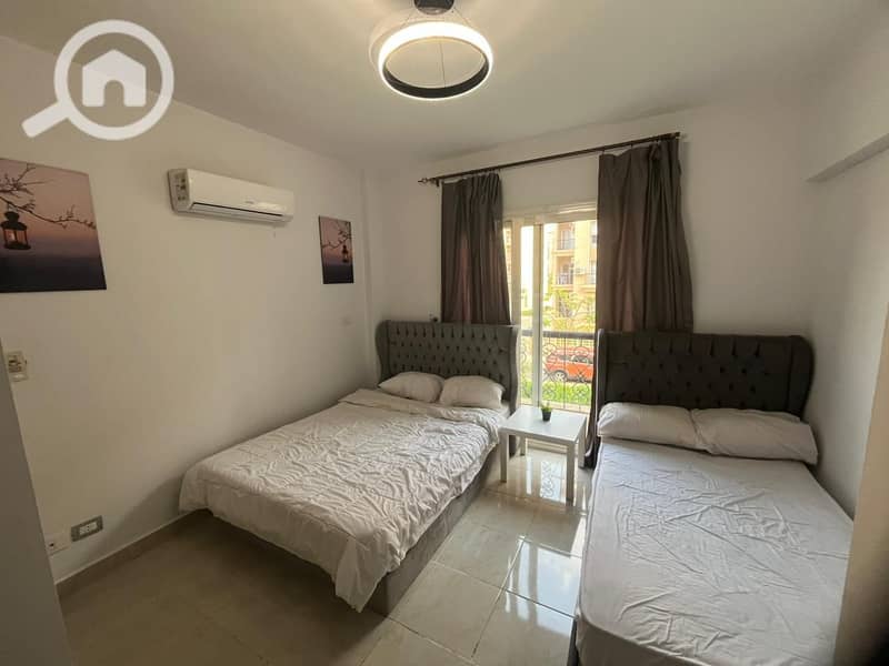 10 957276d5-5f3b-4a72-a0df-99ef844f9423. jpeg