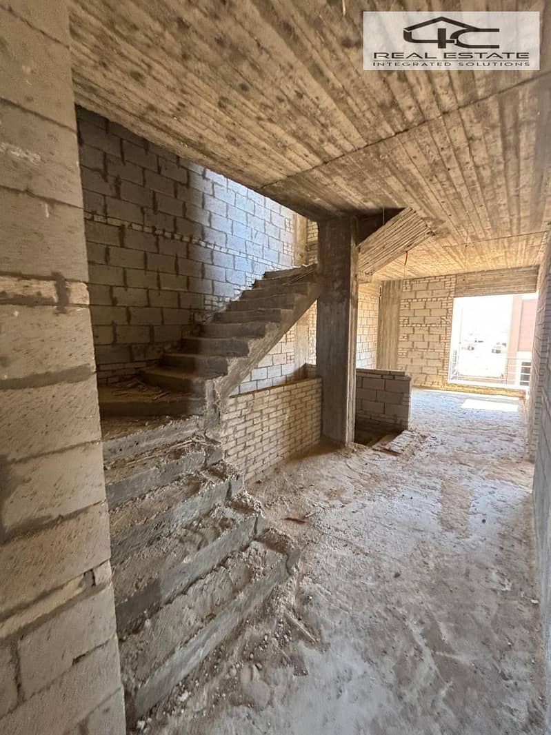 8 WhatsApp Image 2025-11-16 at 12.48. 35 AM (1). jpeg