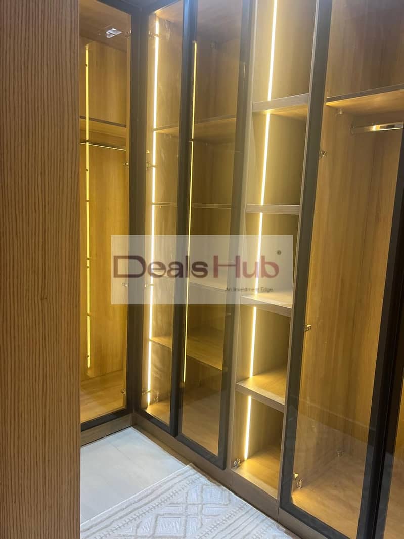 4 105b2de2-1483-46ad-b97f-36c82b53694b. jpg