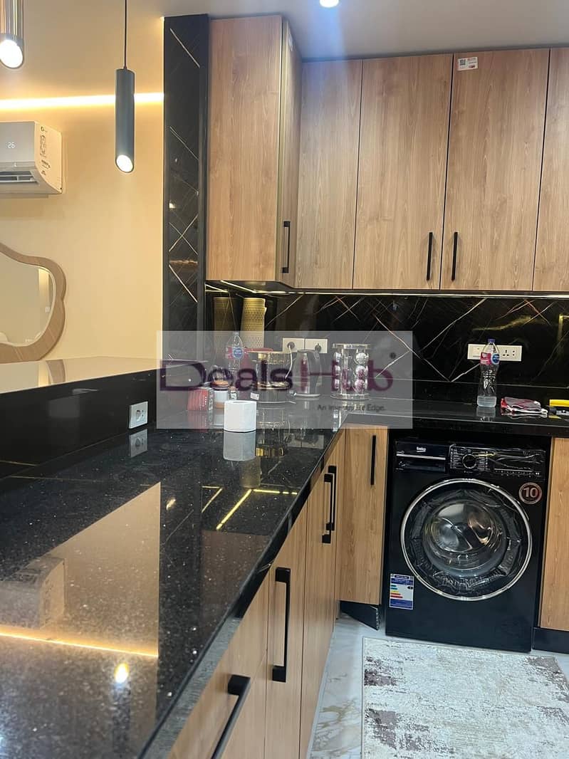 21 ab3f8049-c011-4cc8-93e9-d9250f2b927b. jpg