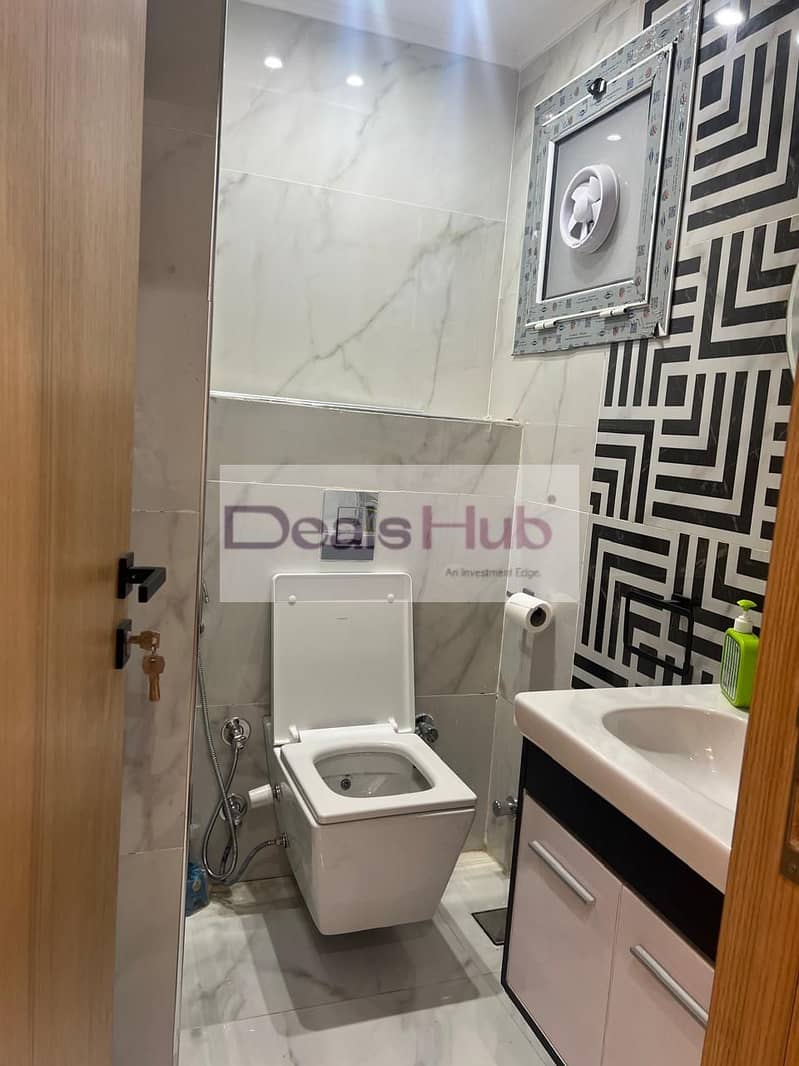 25 b8117187-7a79-4b16-8f12-800d26bde884. jpg