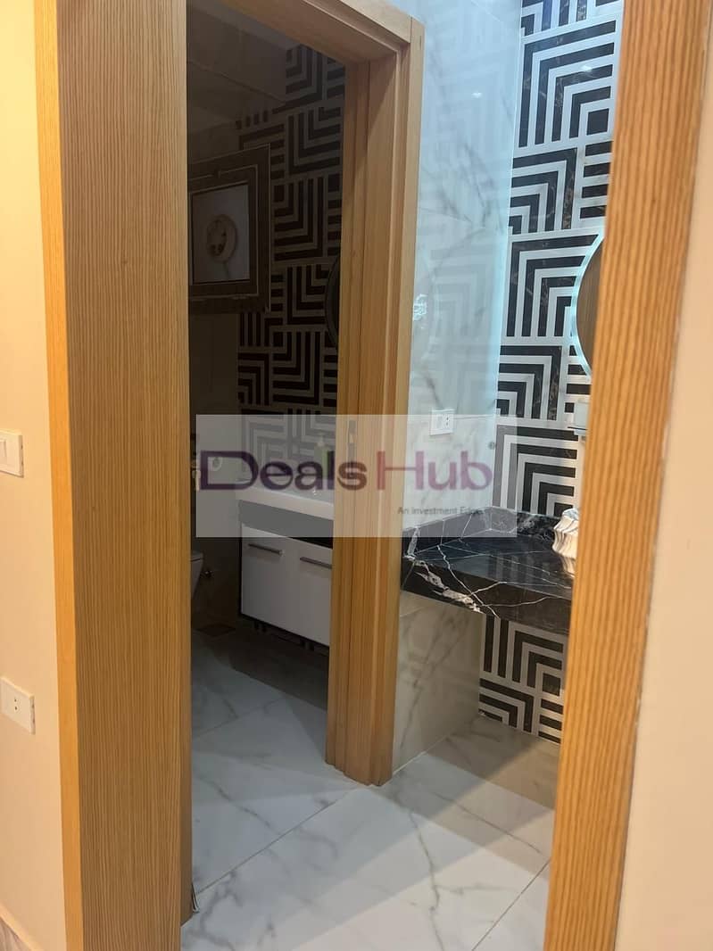 26 cff1271a-bca5-459d-8464-272690d42d73. jpg