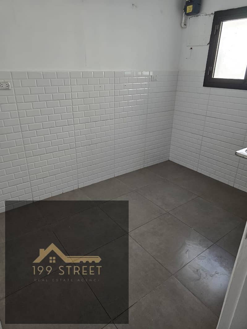 3 WhatsApp Image 2025-11-16 at 12.23. 53-2. jpeg