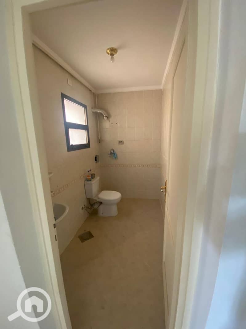 5 8083e85c-cd5d-4368-9628-9afe31fa982e. jpeg