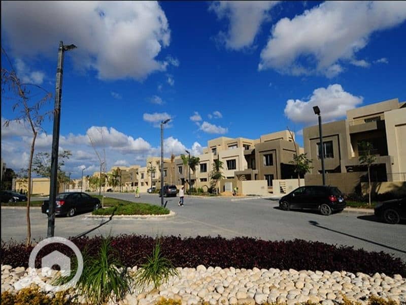 7 palm-parks-compound. jpg