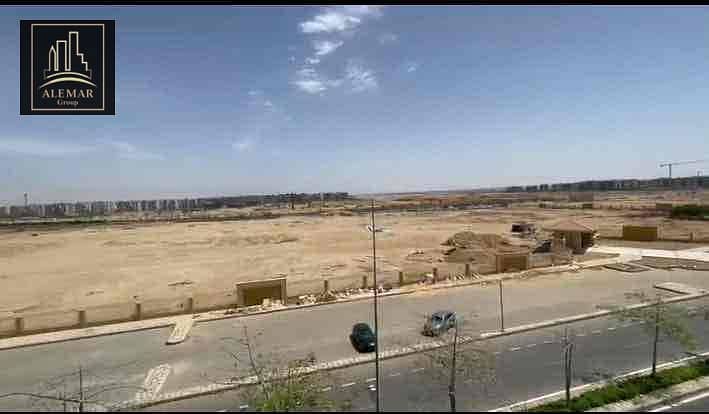 8 b0f85173-4e53-4019-9d4d-cc5062c677f9. jpg