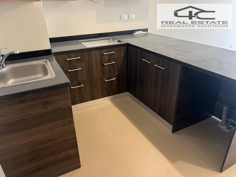 11 WhatsApp Image 2025-11-15 at 4.48. 13 AM (4). jpeg