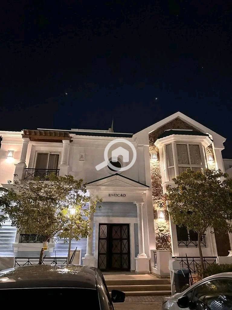 8 518960977_122108988926934467_1489452876608860912_n. jpg