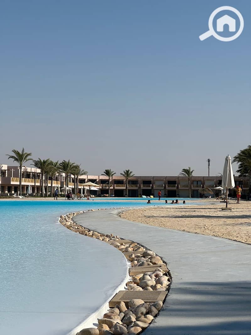 7 d81230d8-5034-4866-b694-e63a657af382. jpeg