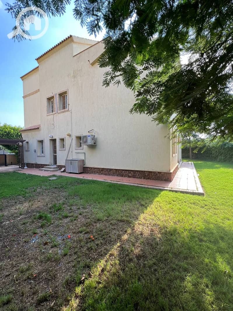 23 caedbf22-7ebf-4ce5-ba4c-54627859cadb. jpg