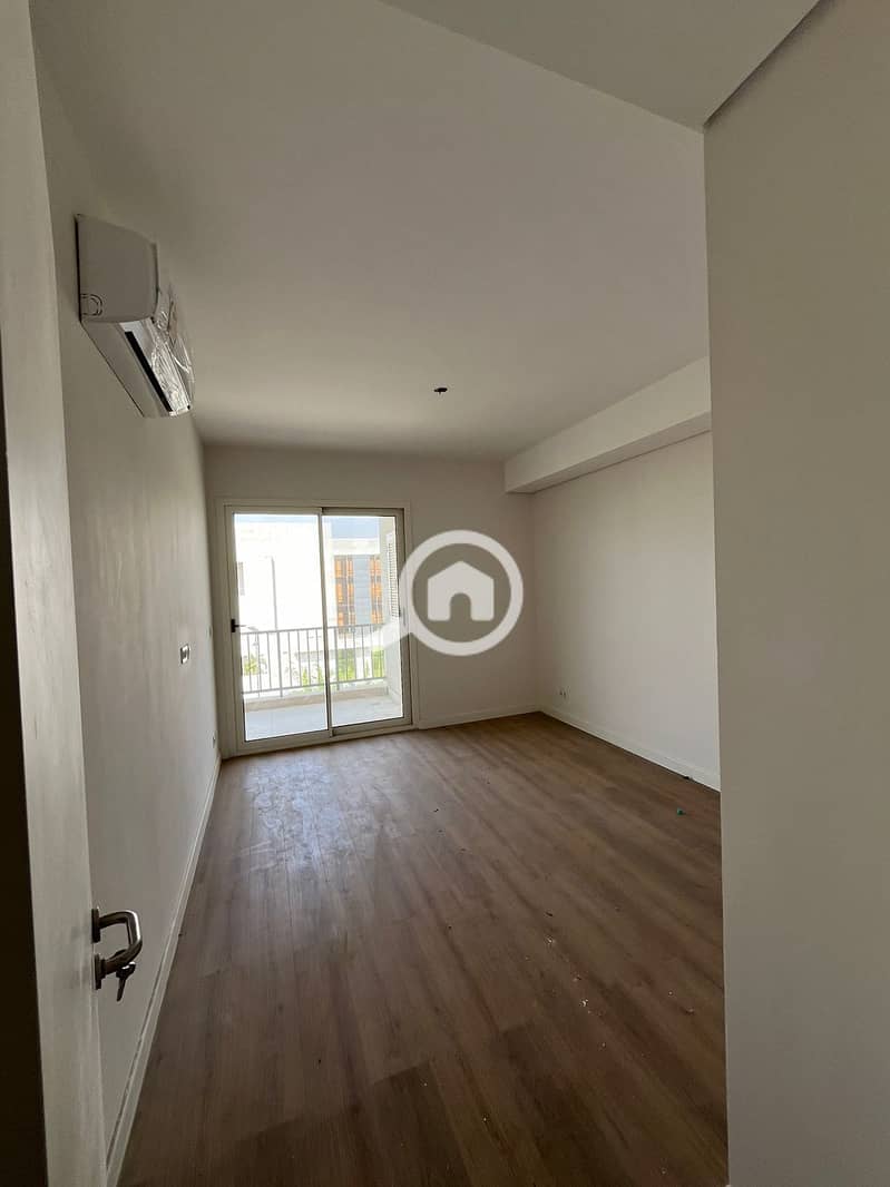 4 WhatsApp Image 2025-11-16 at 11.51. 26 AM (2). jpeg