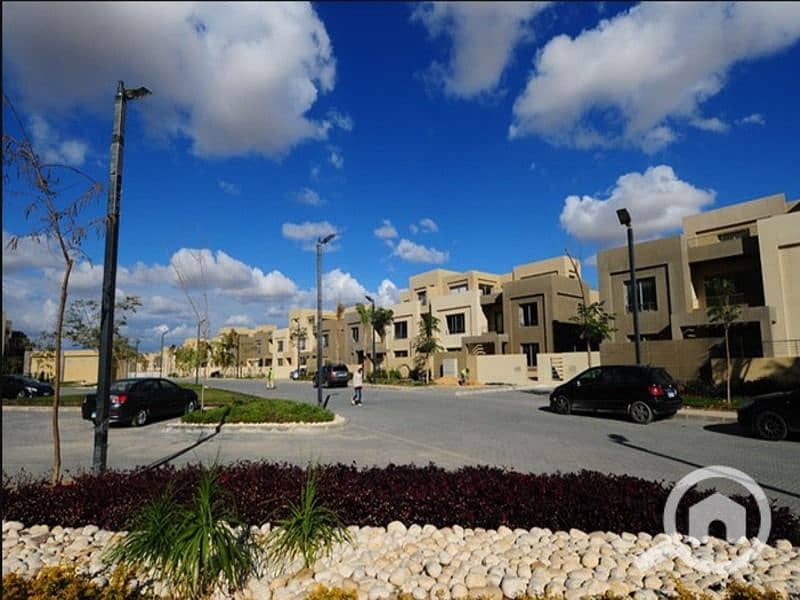 7 palm-parks-compound. jpg