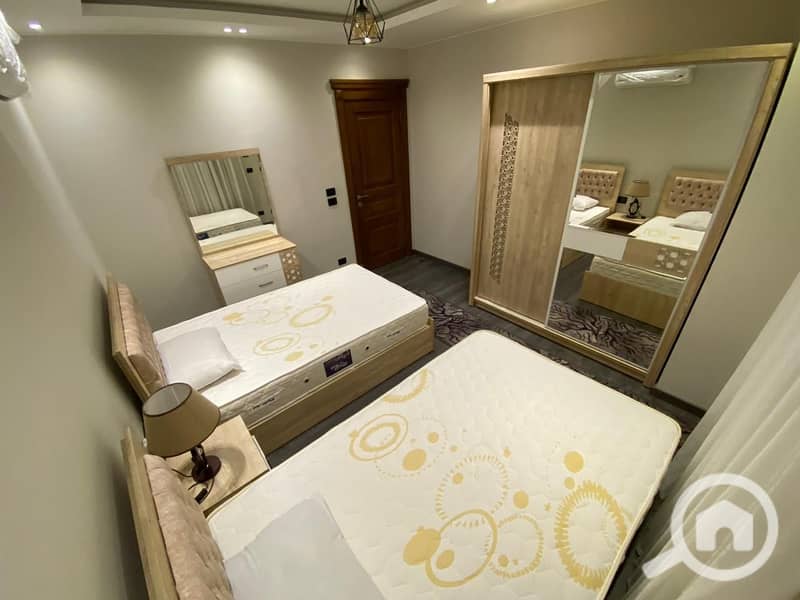 10 WhatsApp Image 2025-11-15 at 14.08. 58 (1). jpeg