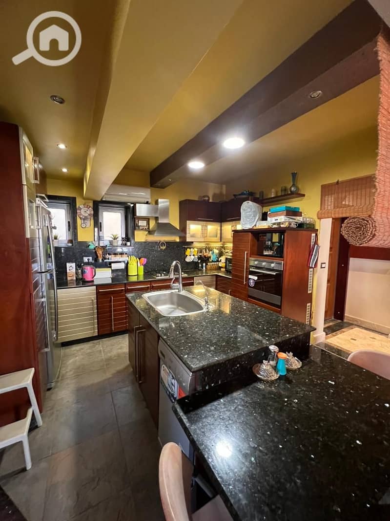 8 a35b83c7-cc8b-4b90-a83d-1bf604a62e98. jpeg