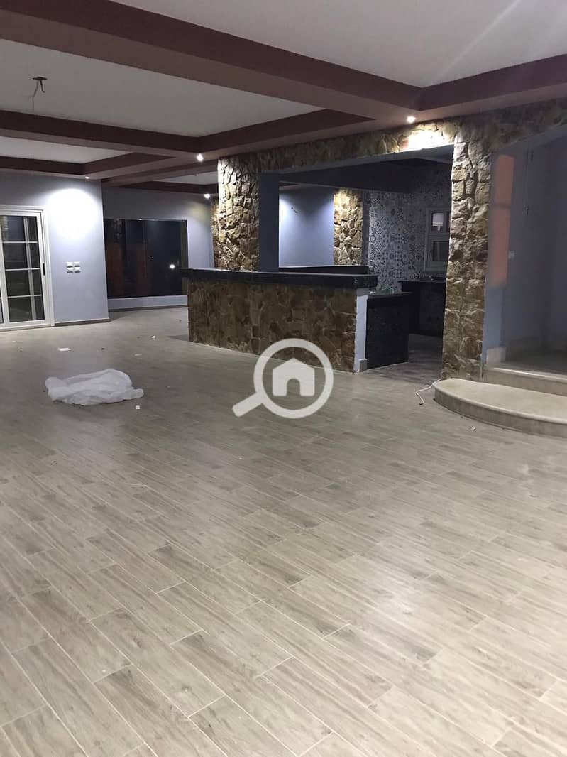 7 494c6ca8-97e7-4692-9d46-d483dda5540b. jpg