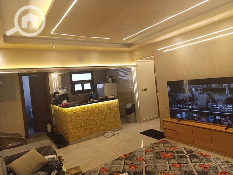 6 05e99329-0e71-42ce-bb7e-59007573569e. jpg