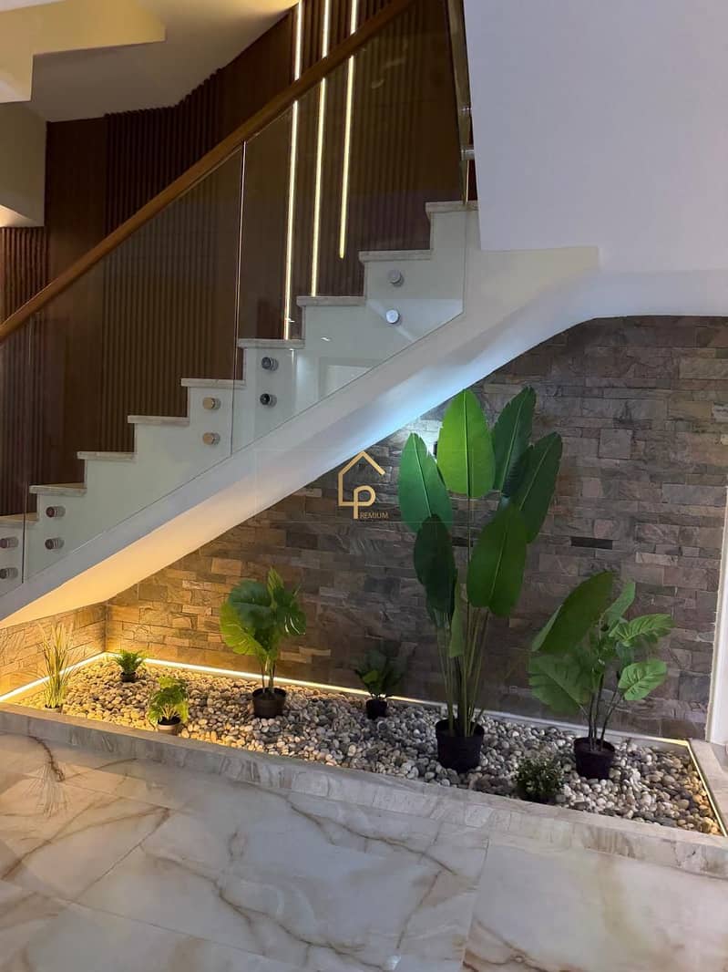 6 WhatsApp Image 2025-11-12 at 2.12. 12 PM. jpeg