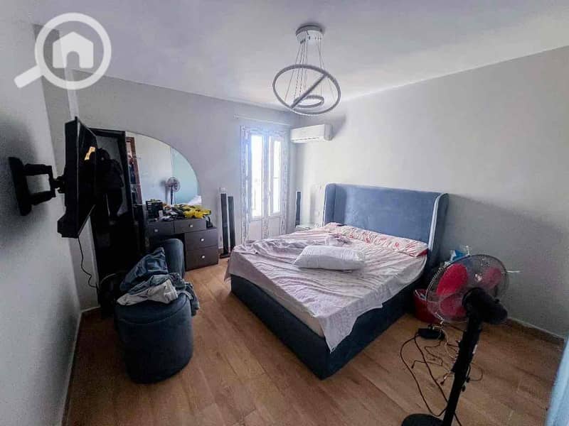 9 5b18d7b6-35cf-46e6-8e75-1facd5b10e03. jpg