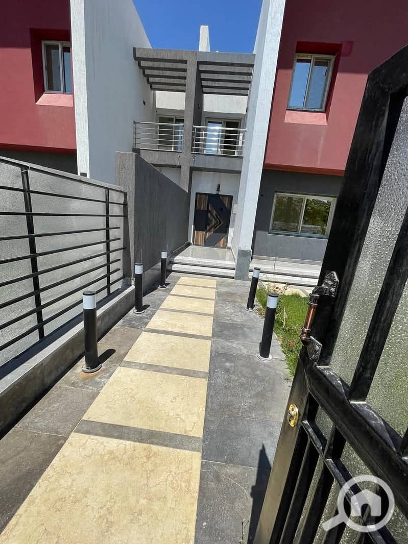 5 595aed7d-ffdf-40c5-a319-1b02135b9023. jpeg