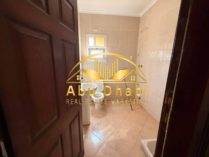 6 584299262_830321843078047_1134573844762481468_n. jpg