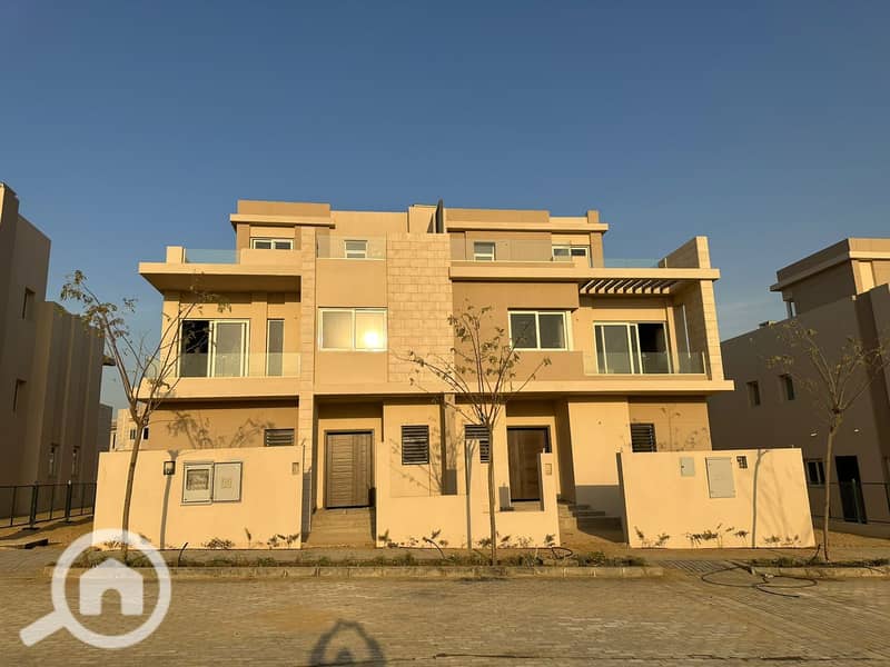 6 2487ec2a-1bec-4130-969b-0db73438de57. jpg