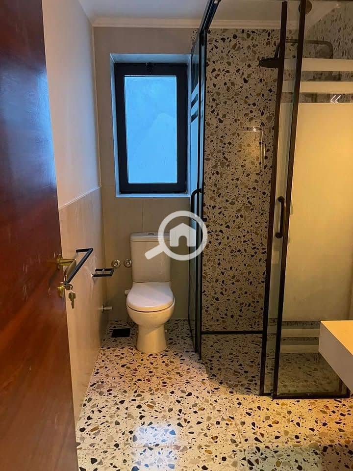 3 1aee91d8-576a-4797-a039-f1158b415496. jpg