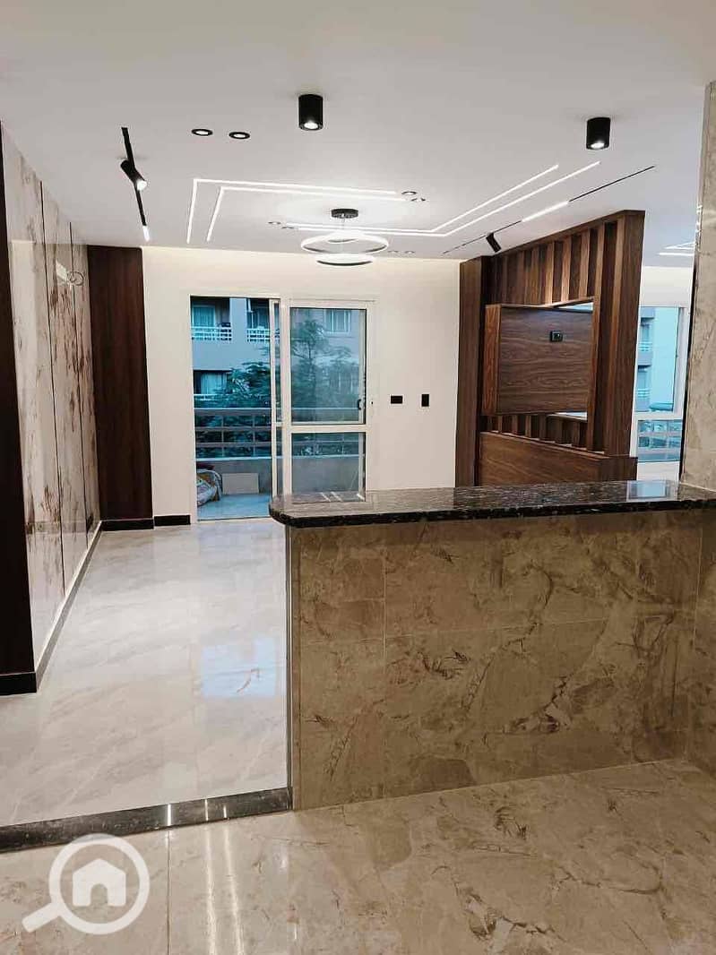 b74b6f36-5bbb-428b-bef7-9915a95fb7fa. jpg