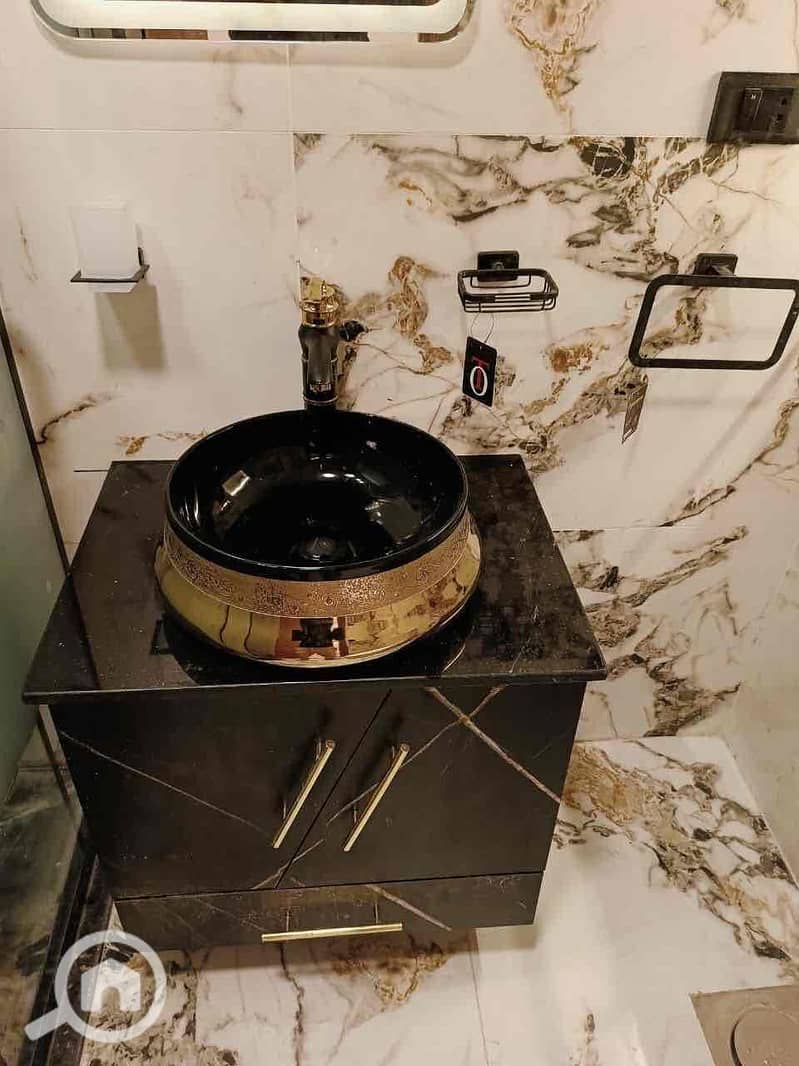 5 82cf0f19-a4a8-4253-adbc-1c947f0a51c7. jpg