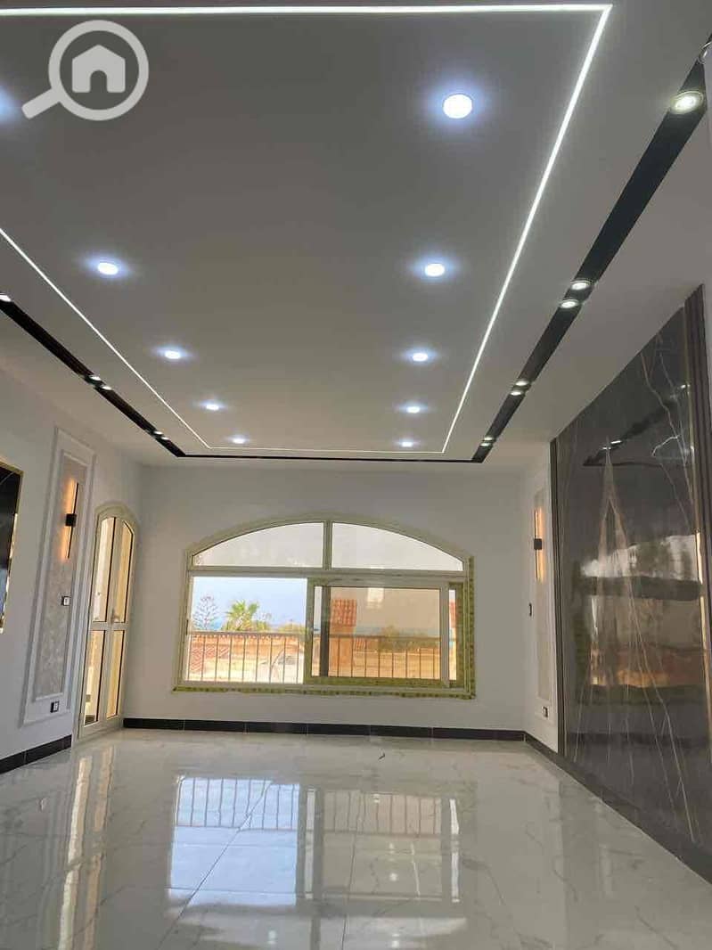 3 0113727f-8e23-4d69-9976-659b9d66f442. jpg