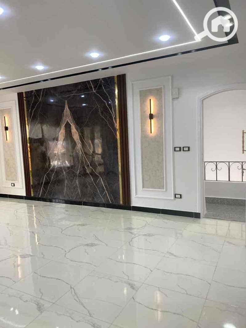 7 3c83d8d2-4073-486c-b8f2-71f0887c8f6d. jpg