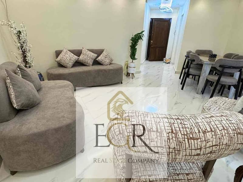 14 04a643b7-4bcc-41f3-8f7e-87978103ca49. jpg