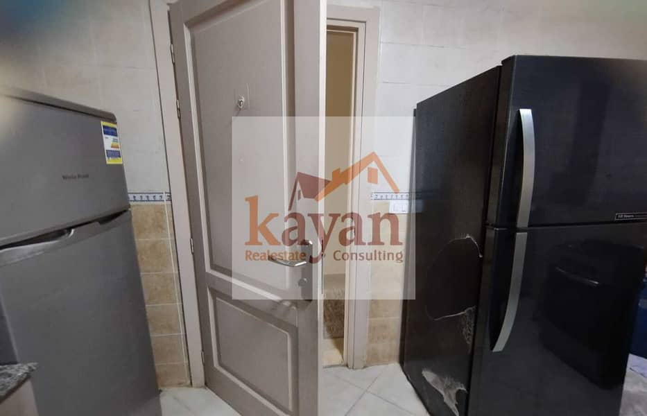 8 038ade7d-1d9e-418c-8d08-b7e1c92c44c0. jpg