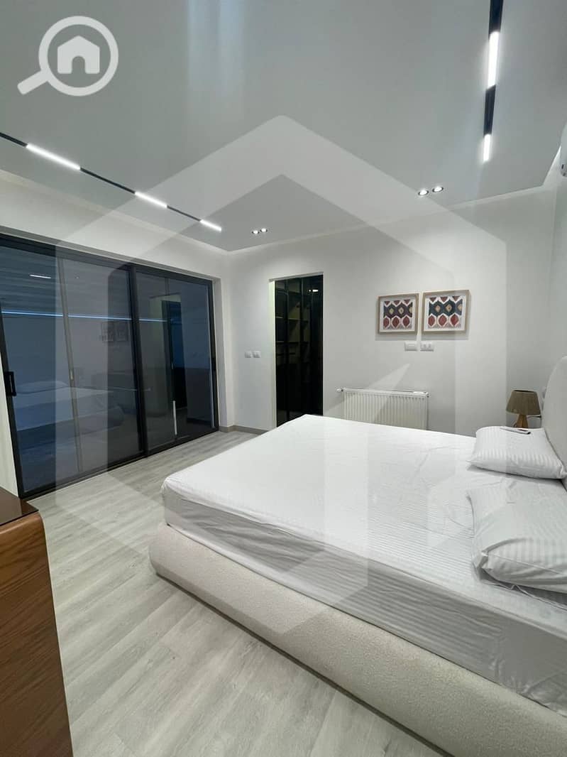 4 Lake View Residence 4. jpg