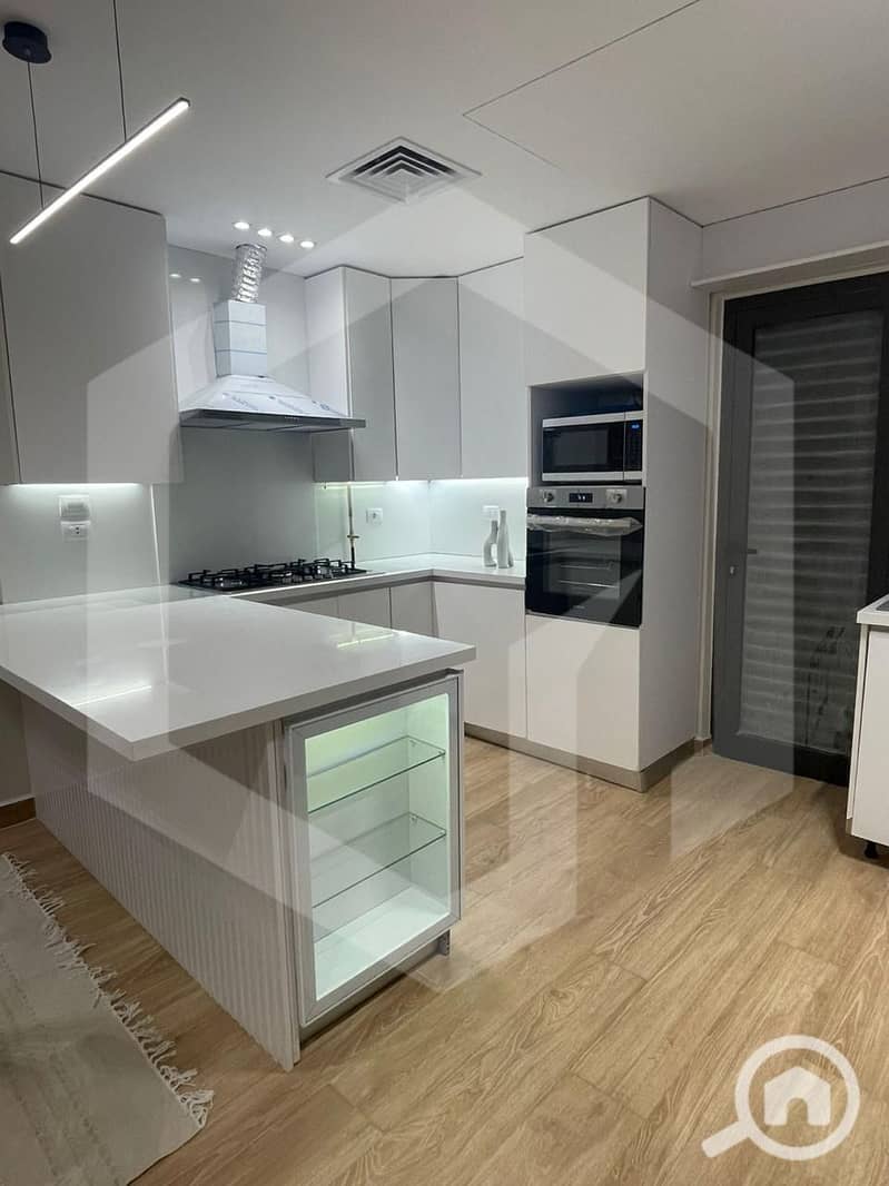 6 Lake View Residence 6. jpg