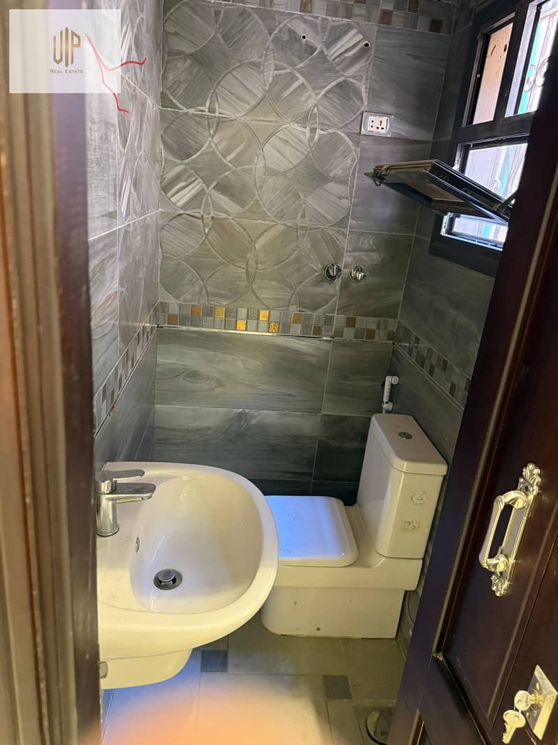 6 IMG-20251105-WA0385. jpg