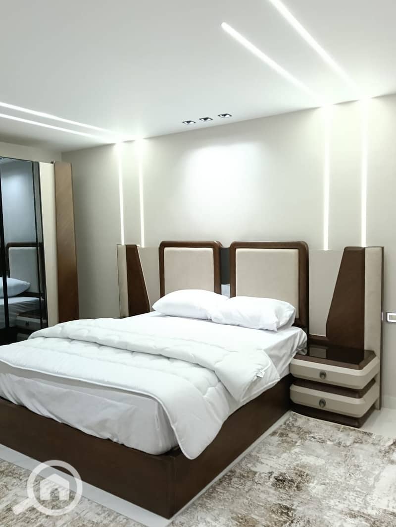 10 cb36d81a-2744-48f4-9b96-41dec889e6d2. jpeg