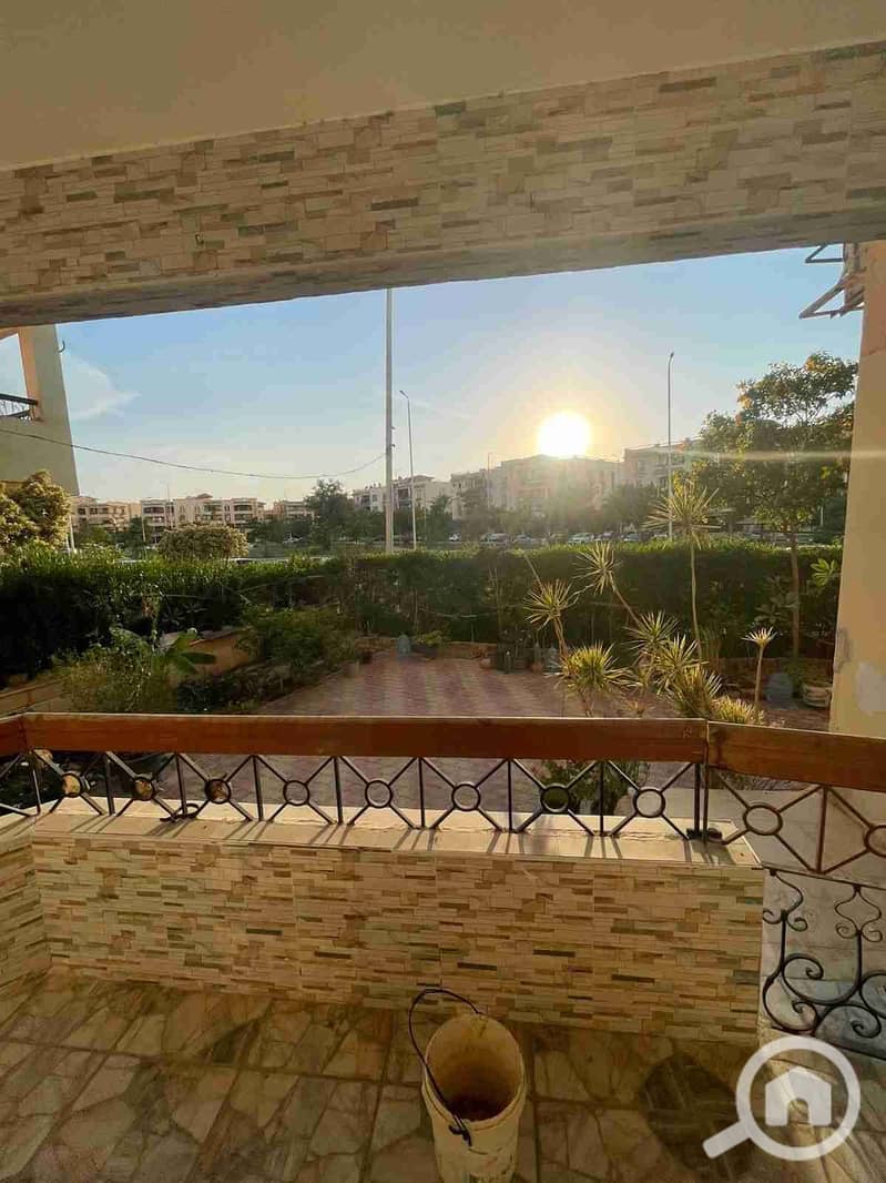 1000150984. jpg 1000150984. jpg