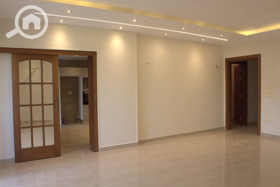 10 WhatsApp Image 2025-11-12 at 19.24. 32. jpeg