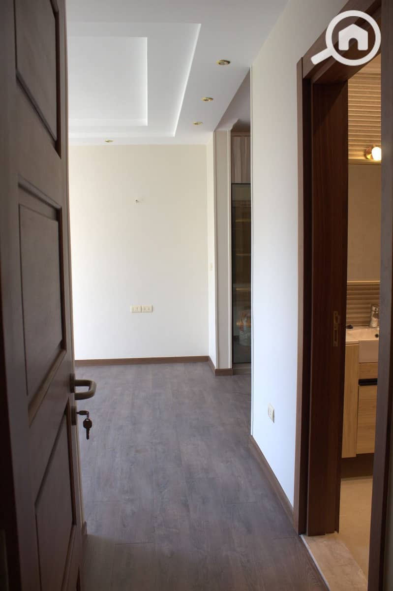 12 WhatsApp Image 2025-11-12 at 19.24. 35 (1). jpeg