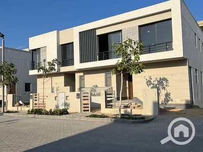 4 Bedroom Villa for Sale in Amreya, Alexandria - photo_2025-03-20_02-29-49. jpg