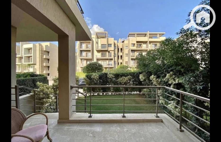 10 490074672_1985408775323719_4608111903486530612_n. jpg