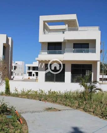 4 Bedroom Villa for Sale in Sheikh Zayed, Giza - Screenshot_10. png