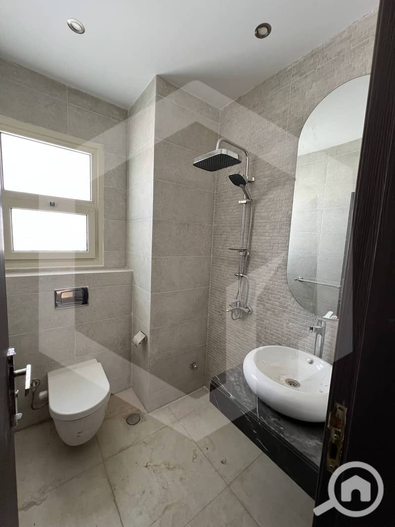 26 Grand Heights 26. jpg